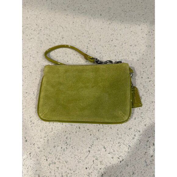 Coach Suede wristlet lime Green - Picture 1 of 3
